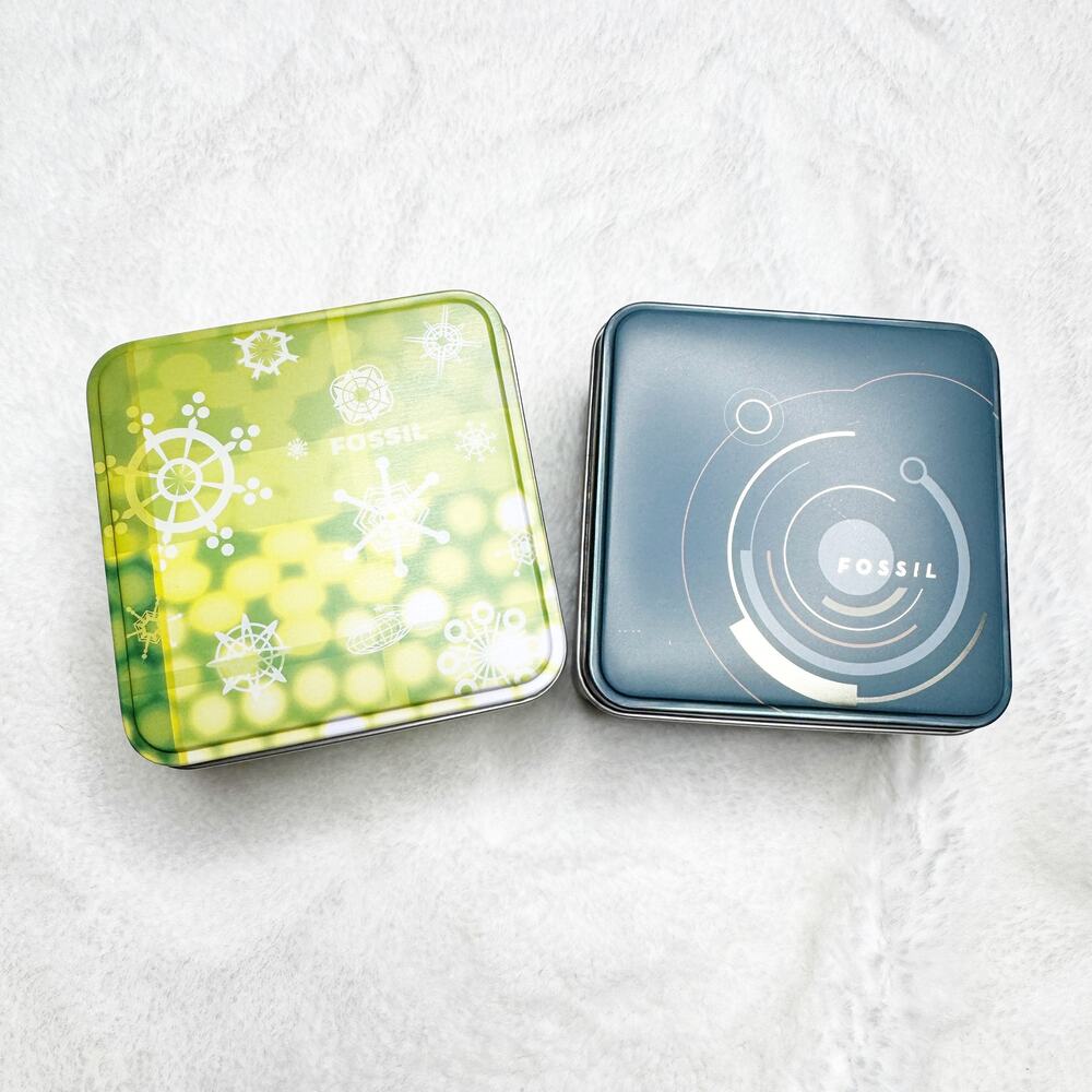 FOSSIL Watch Retro Collectors Metal Tins set of 2 Blue Green Snowflake